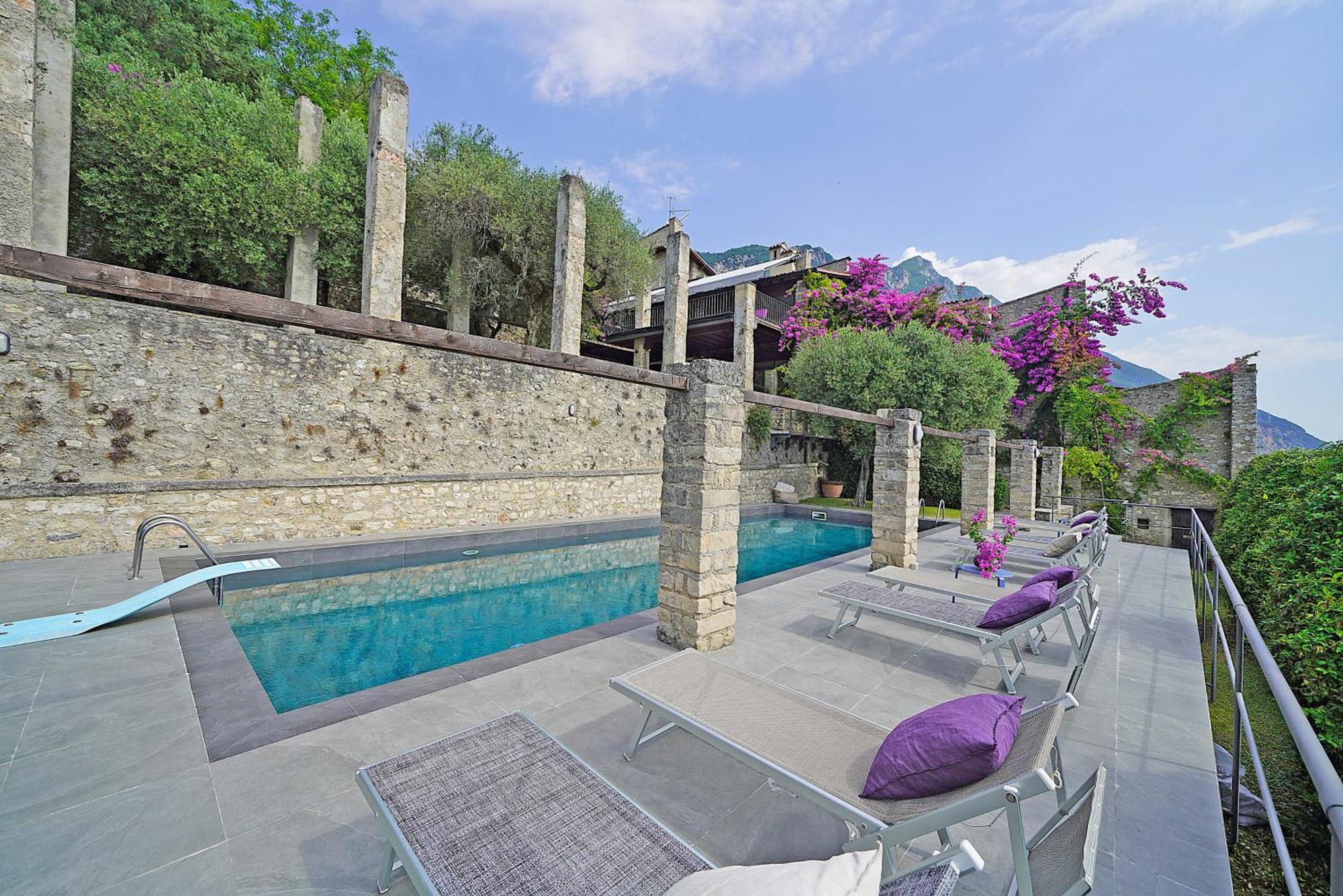 Villa Rachele: Stunning Luxury Villa In Centre Gargnano With Private Pool And Breathtaking Views Buitenkant foto