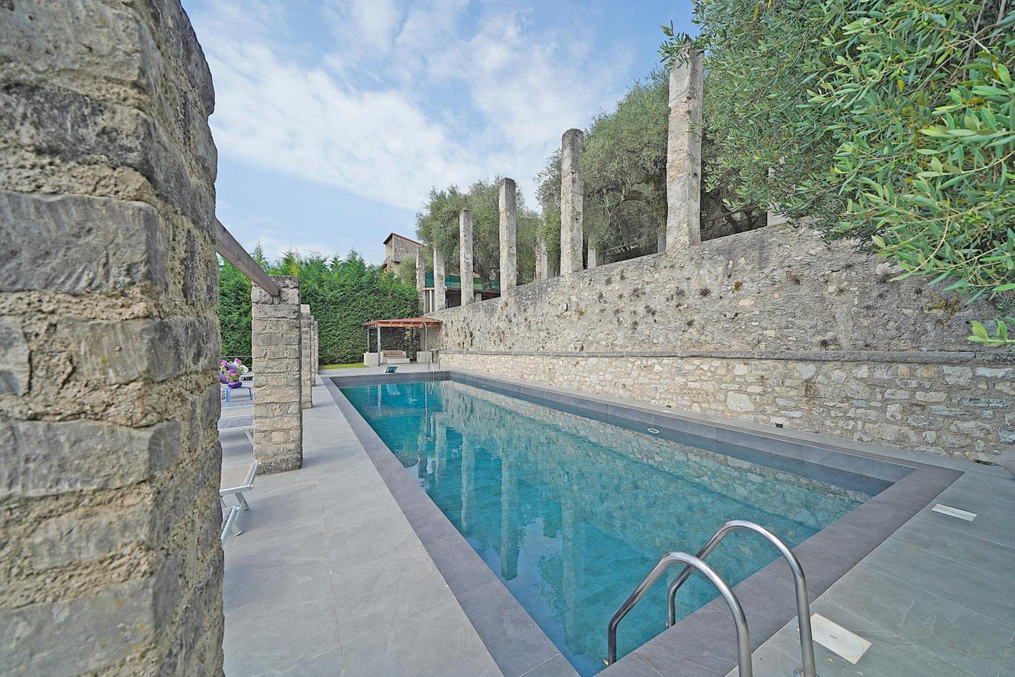 Villa Rachele: Stunning Luxury Villa In Centre Gargnano With Private Pool And Breathtaking Views Buitenkant foto