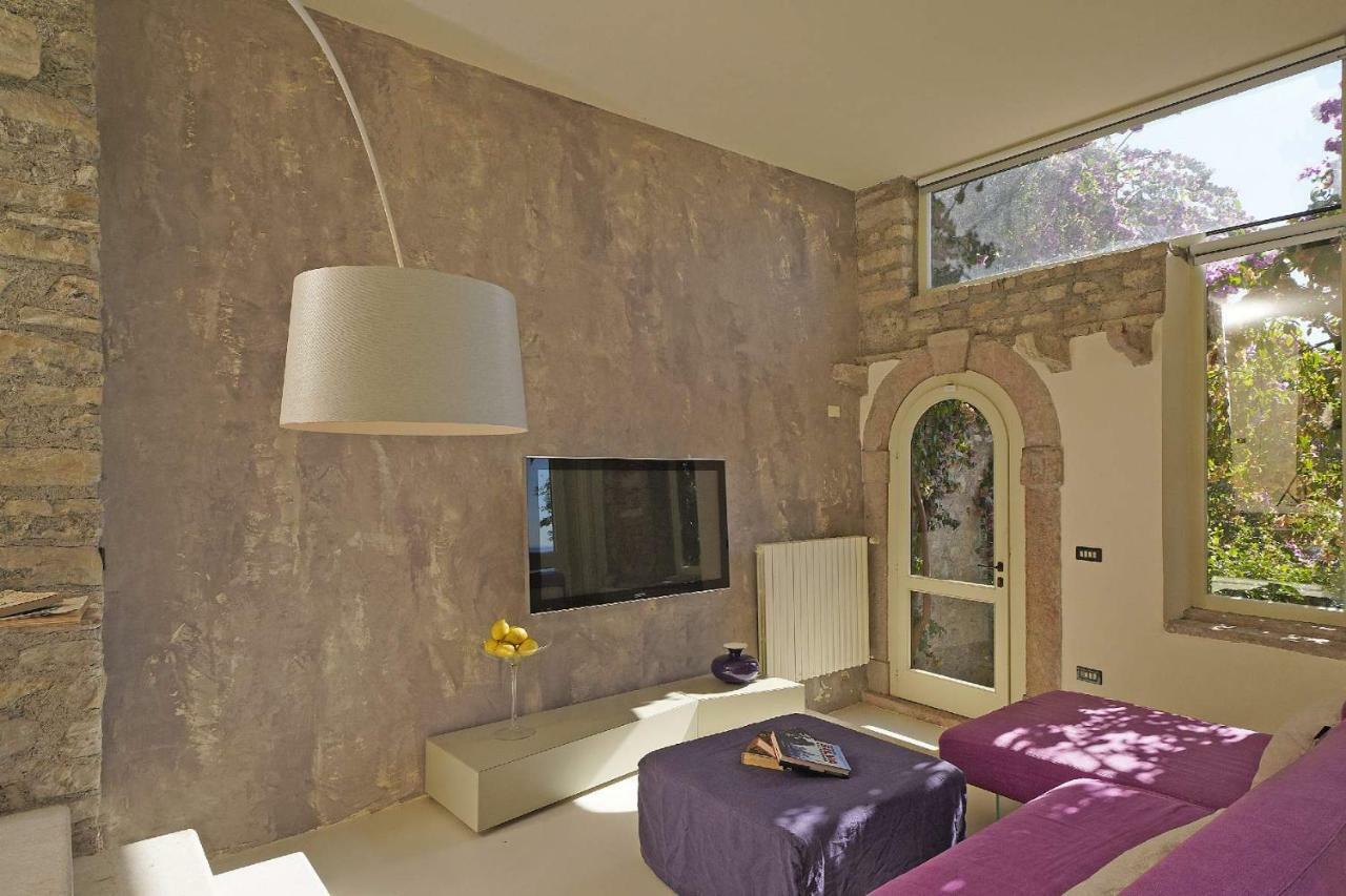 Villa Rachele: Stunning Luxury Villa In Centre Gargnano With Private Pool And Breathtaking Views Buitenkant foto