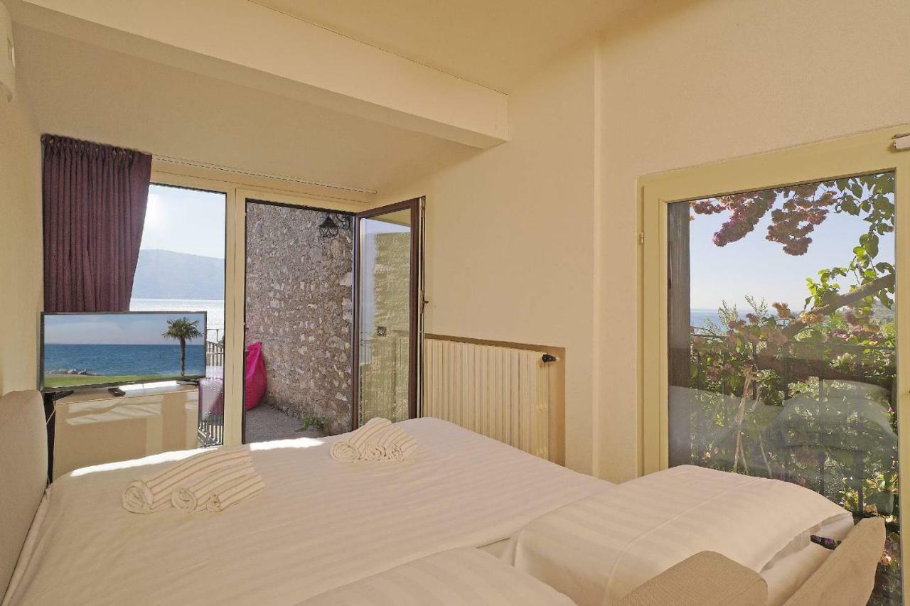 Villa Rachele: Stunning Luxury Villa In Centre Gargnano With Private Pool And Breathtaking Views Buitenkant foto